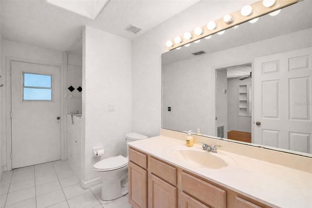 295 N JUNGLE ROAD, Geneva, FL 32732