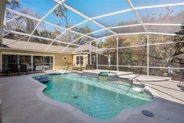 295 N JUNGLE ROAD, Geneva, FL 32732