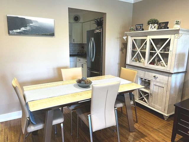 520 Biesterfield Road E309, Elk Grove Village, IL 60007