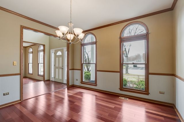 319 Stonebridge Way, Mundelein, IL 60060