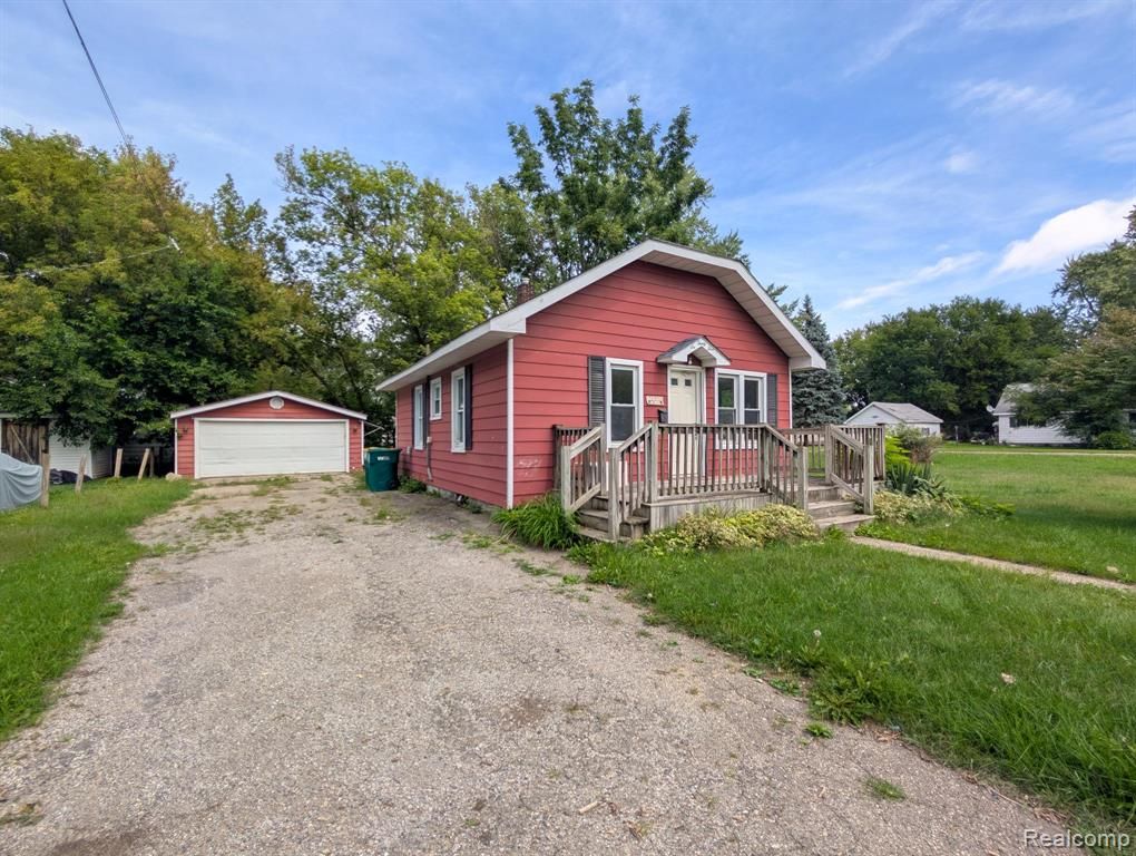 635 Spruce Street, Mount Morris, MI 48458