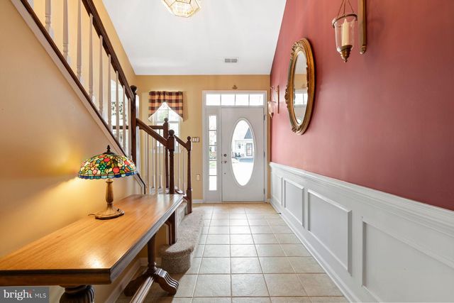 20 BLACK EYED SUSAN RD, Langhorne, PA 19047