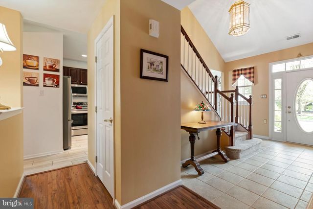 20 BLACK EYED SUSAN RD, Langhorne, PA 19047