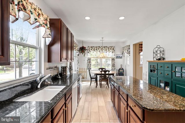 20 BLACK EYED SUSAN RD, Langhorne, PA 19047