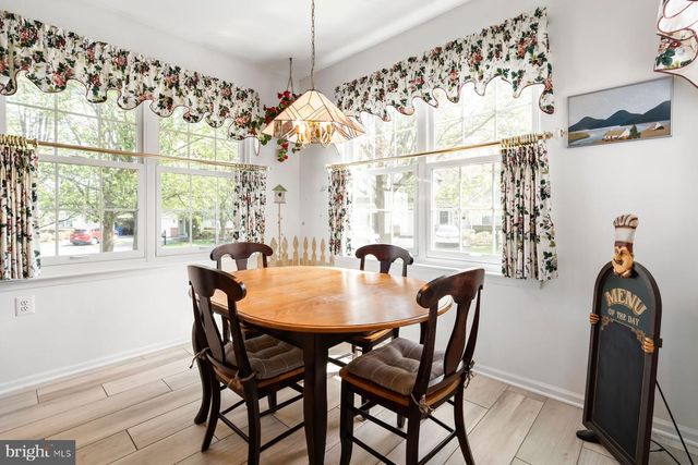 20 BLACK EYED SUSAN RD, Langhorne, PA 19047