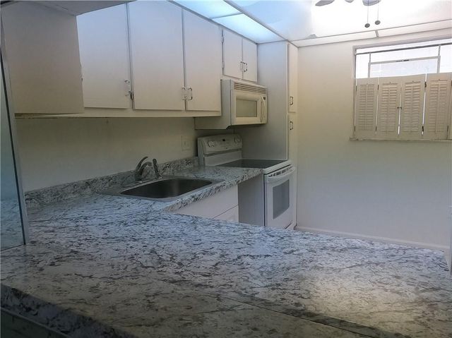 8390 Sands Point Boulevard F206, Tamarac, FL 33321