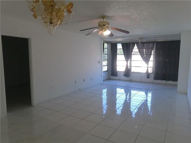 8390 Sands Point Boulevard F206, Tamarac, FL 33321