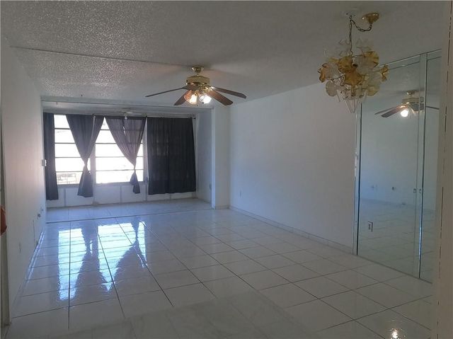 8390 Sands Point Boulevard F206, Tamarac, FL 33321