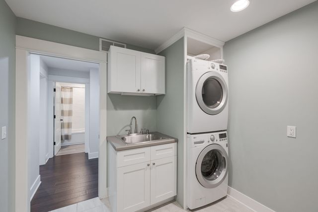 648 Francis Street, Saugatuck City, MI 49453