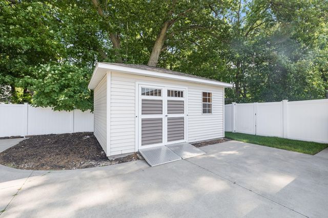 648 Francis Street, Saugatuck City, MI 49453