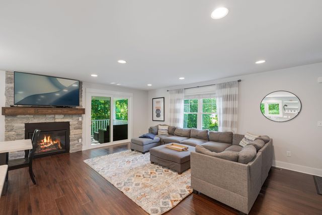 648 Francis Street, Saugatuck City, MI 49453