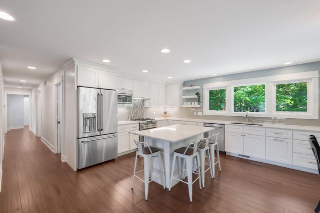 648 Francis Street, Saugatuck City, MI 49453