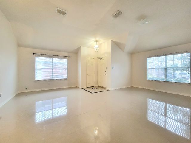 1056 Wood Brook Drive, Grand Prairie, TX 75052