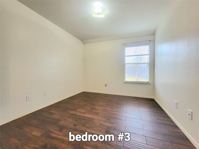 1056 Wood Brook Drive, Grand Prairie, TX 75052