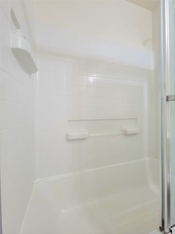 1056 Wood Brook Drive, Grand Prairie, TX 75052