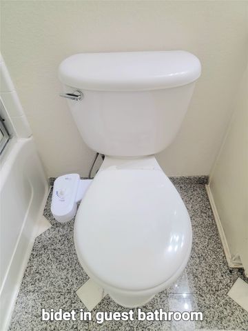 1056 Wood Brook Drive, Grand Prairie, TX 75052