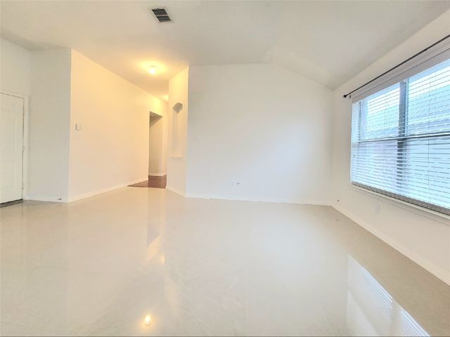 1056 Wood Brook Drive, Grand Prairie, TX 75052