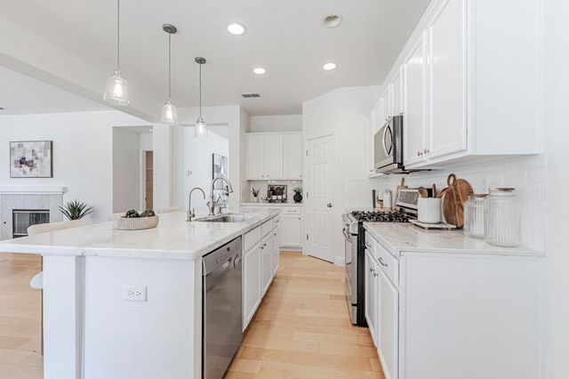 2314 Idaho Way, Yuba City, CA 95991