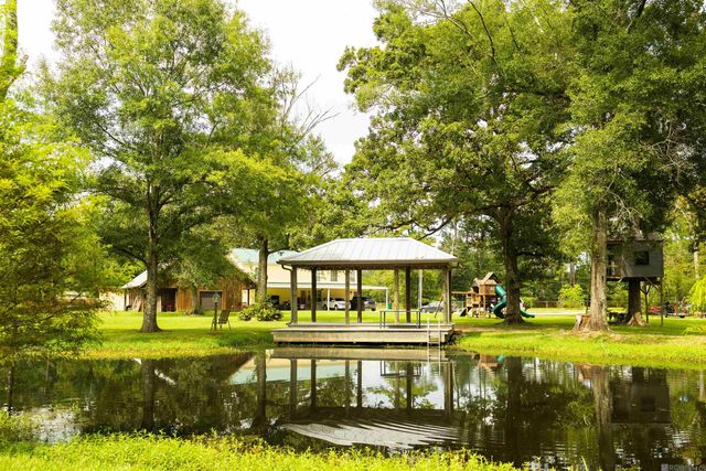 21866 Bond Rd, Denham Springs, LA 70726