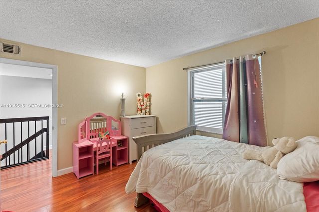 1523 NW 113th Way, Pembroke Pines, FL 33026