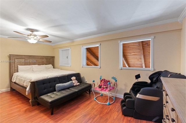 1523 NW 113th Way, Pembroke Pines, FL 33026