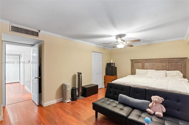 1523 NW 113th Way, Pembroke Pines, FL 33026