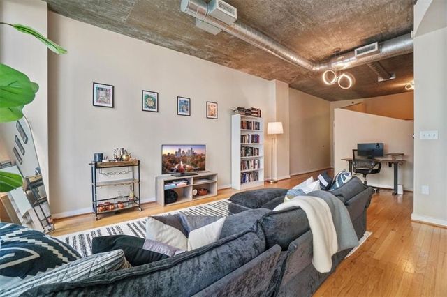 943 Peachtree NE Street 1205, Atlanta, GA 30309