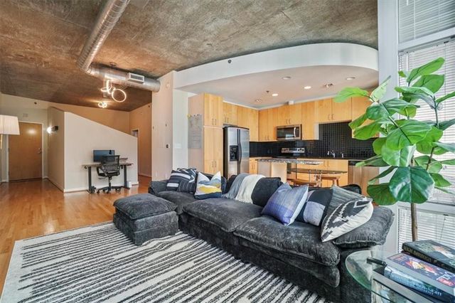 943 Peachtree NE Street 1205, Atlanta, GA 30309