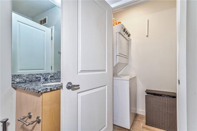 943 Peachtree NE Street 1205, Atlanta, GA 30309