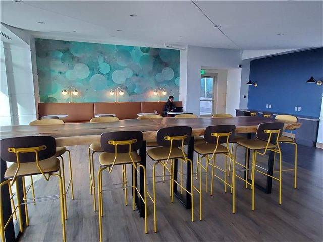 943 Peachtree NE Street 1205, Atlanta, GA 30309