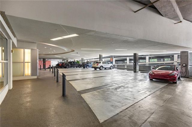 943 Peachtree NE Street 1205, Atlanta, GA 30309