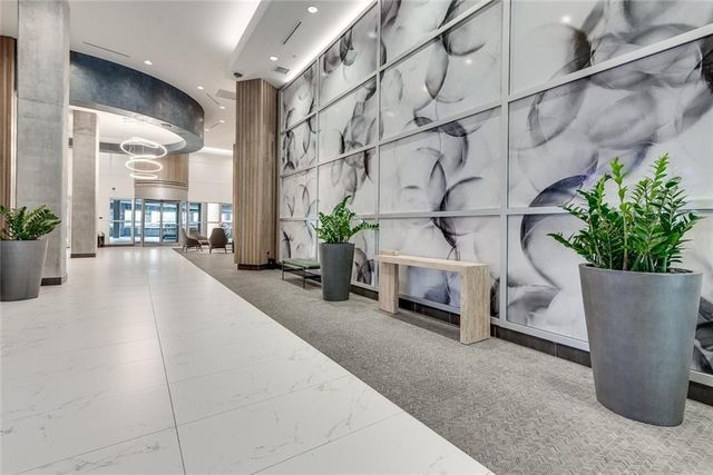 943 Peachtree NE Street 1205, Atlanta, GA 30309