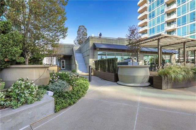 943 Peachtree NE Street 1205, Atlanta, GA 30309