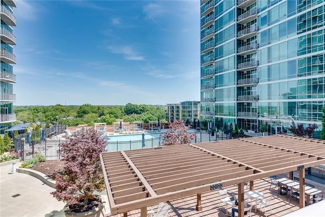 943 Peachtree NE Street 1205, Atlanta, GA 30309