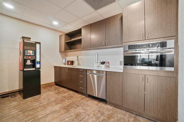 943 Peachtree NE Street 1205, Atlanta, GA 30309