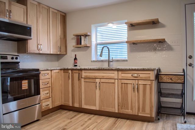 107 17TH ST, Coal Township, PA 17866