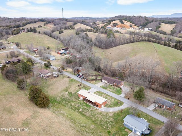 1423 Emily Drive, Sevierville, TN 37876
