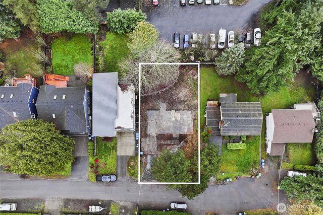 14324 Fremont Avenue N, Seattle, WA 98133