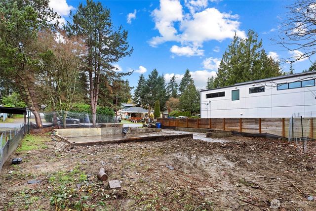 14324 Fremont Avenue N, Seattle, WA 98133