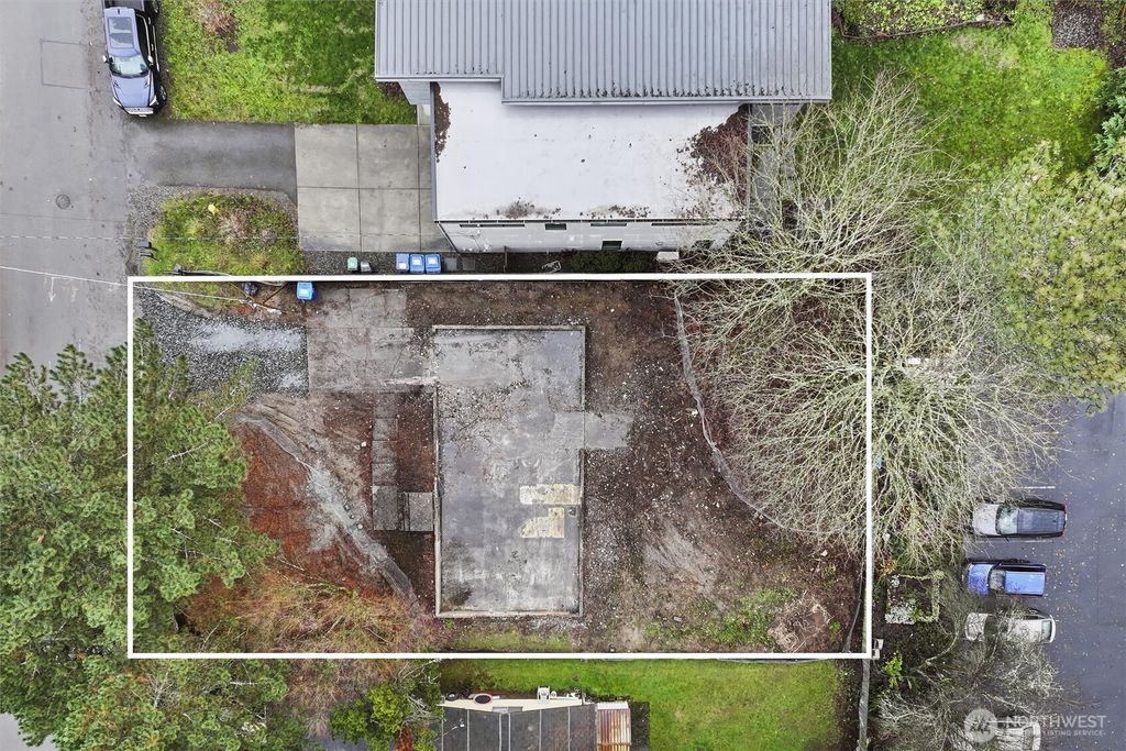 14324 Fremont Avenue N, Seattle, WA 98133