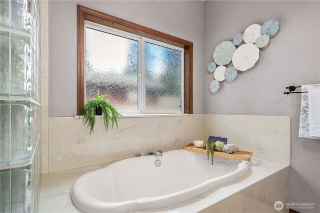 2724 Hoffman Road SE, Olympia, WA 98501