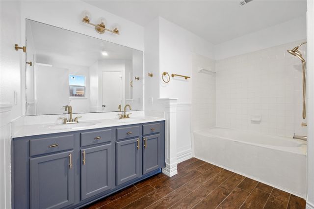 811 Lantana LN, Leander, TX 78641