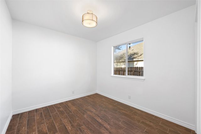 811 Lantana LN, Leander, TX 78641