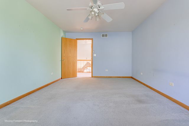 8220 Rutherford Drive, Woodridge, IL 60517