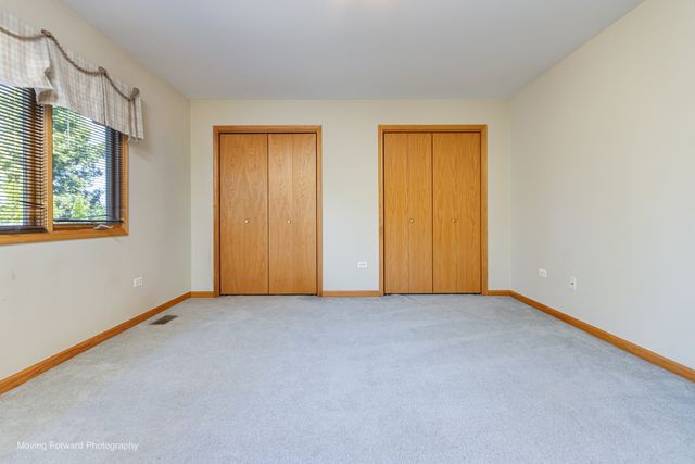 8220 Rutherford Drive, Woodridge, IL 60517