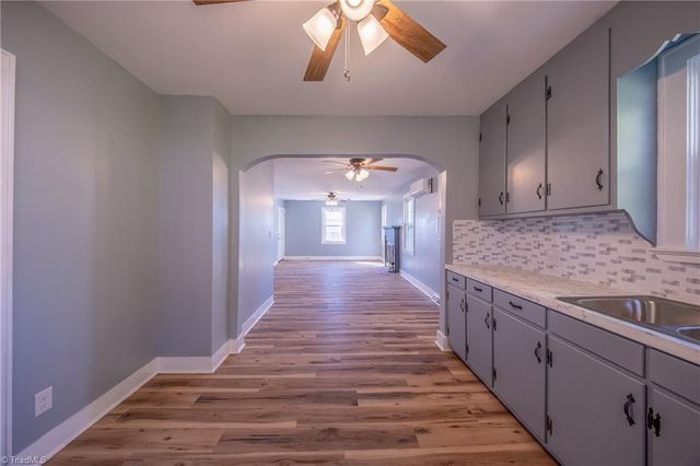 125 Cabin Lane, Mount Airy, NC 27030