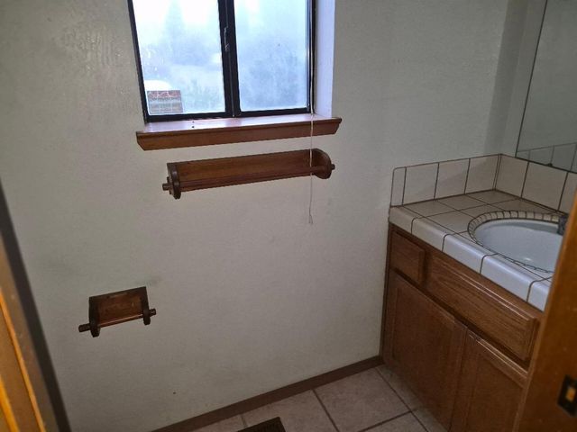 9726 Banderilla Dr, La Grange, CA 95329