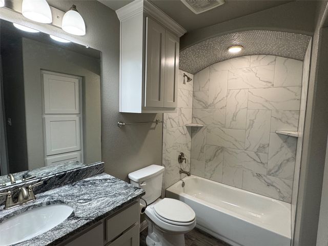 1303 Oleander Drive, Tolar, TX 76476