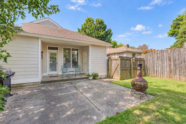 2440 PARKWAY PL, Memphis, TN 38112