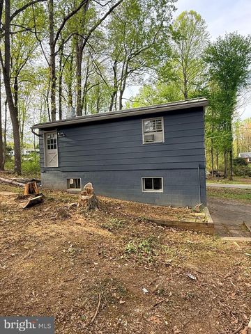 6910 TOKEN VALLEY RD, Manassas, VA 20112